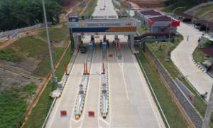 Di Provinsi Raiu kini telah hadir infrastruktur baru, jalan Tol Pekanbaru-Bangkinang.