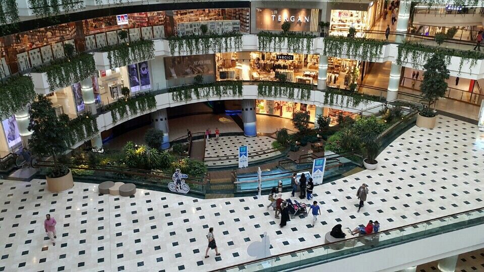 mall terbesar