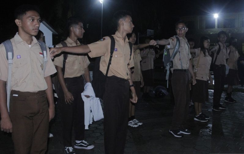 sekolah jam 5 pagi