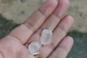 hujan es pekanbaru