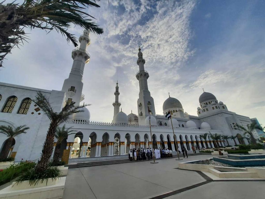 Masjid Raya Sheikh Zayed 