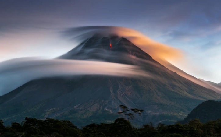 penunggu Gunung Merapi