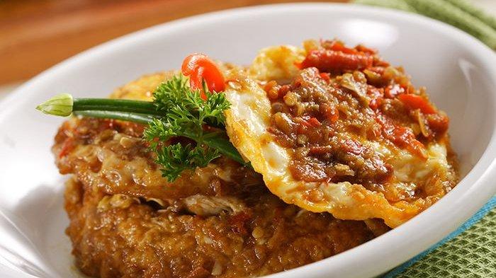 telur ceplok bumbu bali