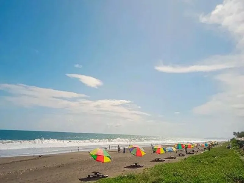 Pantai Mliwis Kebumen