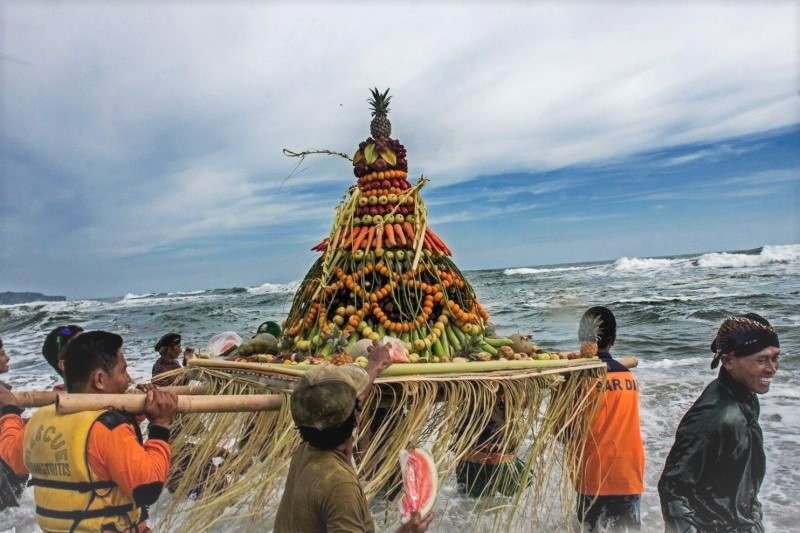 4 Tradisi Satu Suro di Jawa yang Dianggap Sakral 20-7-2023