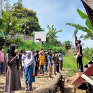 Ide Game Mengenalkan Anak Ke Lingkungan Sekolah Baru. (sekolahalambandung.sch.id)