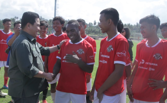 Ketum PSSI Erick Thohir pantau seleksi Timnas U-17 di Bali, Minggu 16 Juli 2023