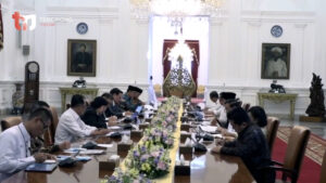 Jokowi Instruksikan Rekayasa Cuaca dan WFH untuk Menangani Polusi DKI-14-08-2023