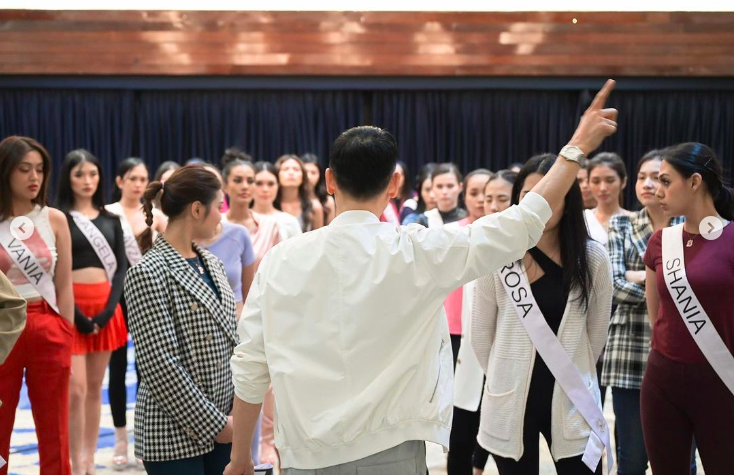 Difoto Telanjang, Finalis Miss Universe Lapor Polisi - Teropong Media