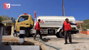 Distribusi Air oleh PMI Gorontalo untuk Mengatasi Kekeringan di Dua Desa