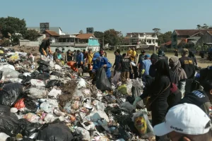 Pemkot Bandung Tangani Sampah