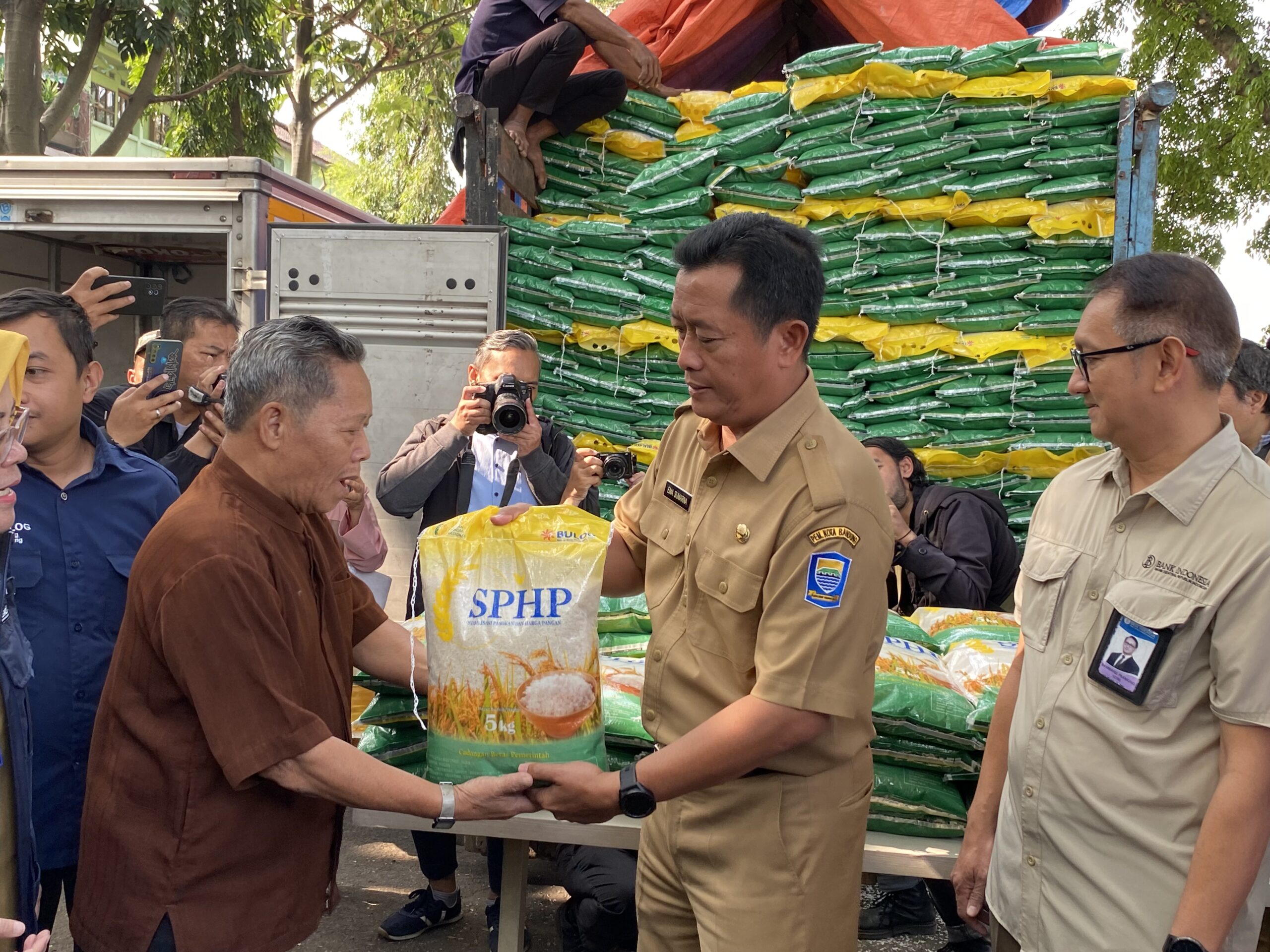 Aksi Pemkot Bandung Tekan Lonjakan Harga Beras Teropong Media