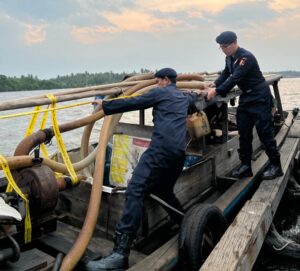 KKP Hentikan 3 Kapal Pencuri Pasir Laut RI di Pulau Rupat bengkalis Riau
