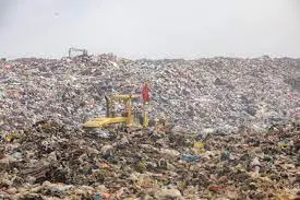 Sampah di TPA Sarimukti