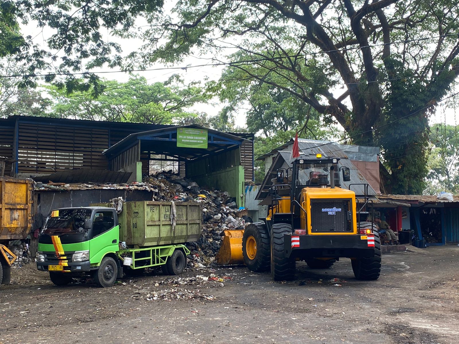 Waduh Ada Sekitar Ribu Ton Sampah Di Kota Bandung Belum Terangkut Teropong Media