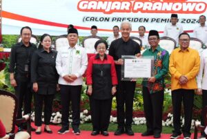 Megawati Pilih Mahfud MD sebagai Wapres Ganjar
