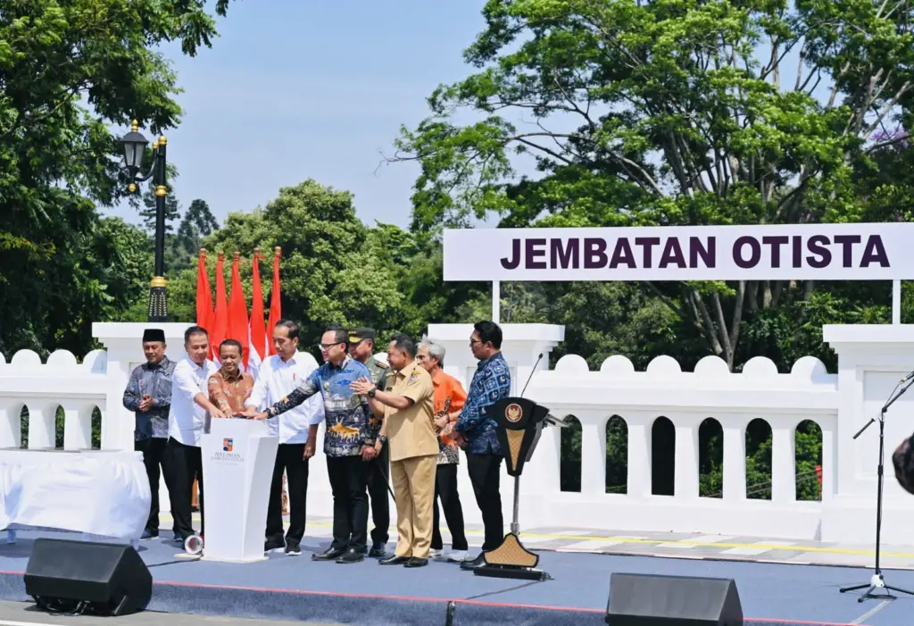 sejarah jembatan otista bogor