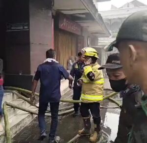 Kebakaran di Basemen Pasar Baru Bandung, Akibatkan Kepanikan Pengunjung