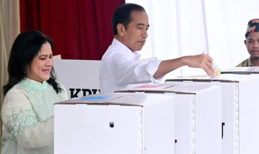 jokowi surya paloh