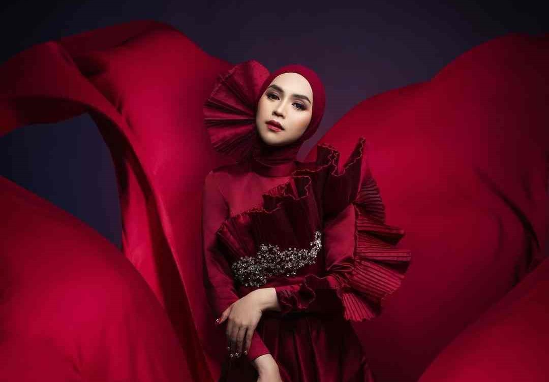 Mengejutkan! Ini Pendapatan Ria Ricis sebagai YouTuber vs Pendapatan ...