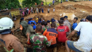 26 Orang Meninggal Akibat Banjir-Longsor di Sumatra Barat