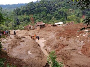 Analisis Badan Geologi Banjir Bandang dan Longsor Cipongkor
