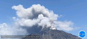 Gunung Ruang Sulawesi Utara Erupsi