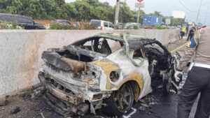 Penyebab Mobil yang Mengalami Kecelakaan Rentan Kebakaran