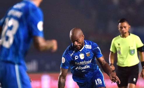 Persib Bandung vs Madura united