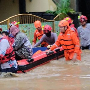 Titik Banjir Jakarta Meluas jadi 47 RT, waspada banjir
