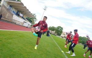 Para pemain Timnas Indonesia U23 menjalani latihan jelang laga versus Guinea U23.