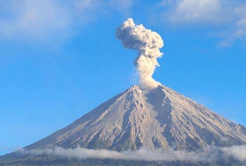 gunung semeru erupsi (1)