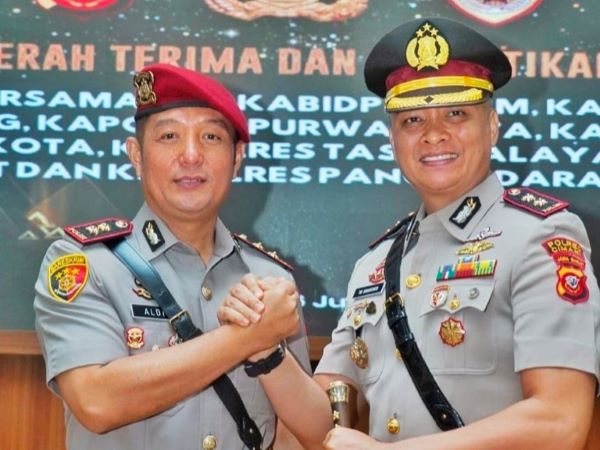 Karier Moncer AKBP Tri Suhartanto Kapolres Cimahi