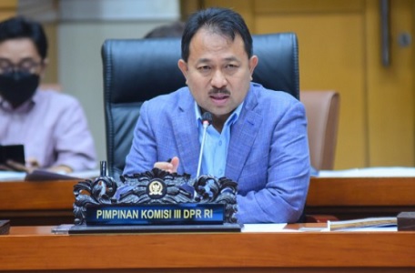 Wakil Ketua Komisi III DPR RI Pangeran Khairul Saleh, vonis bebas Ronald Tanuur