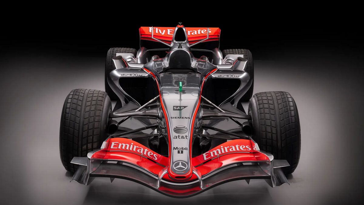 lelang mobil F1 