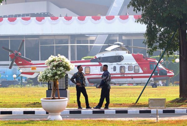 Dua Helikopter dan Kendaraan Taktis Disiagakan