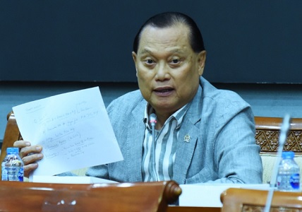 Komsisi II DPR RI Hakim PN Surabaya
