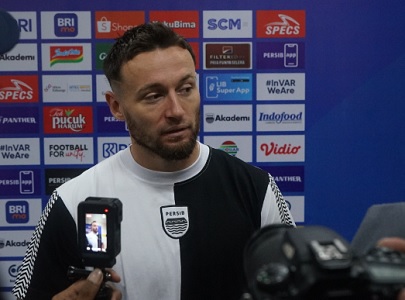 Marc Klok Buka-Bukaan Soal Masalah Tim Persib