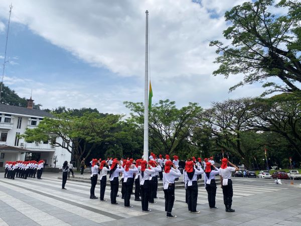 Paskibraka Kota Bandung Lakukan Latihan Intensif Jelang HUT RI ke-79