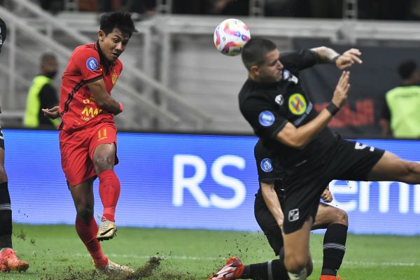 Persija Kalahkan Barito Putera 3-0