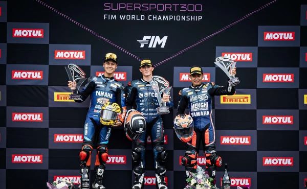 Dua Pembalap Indonesia Raih Podium World Supersports 300 Prancis