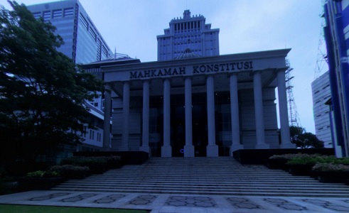 Mahkamah Konstitusi (MK)