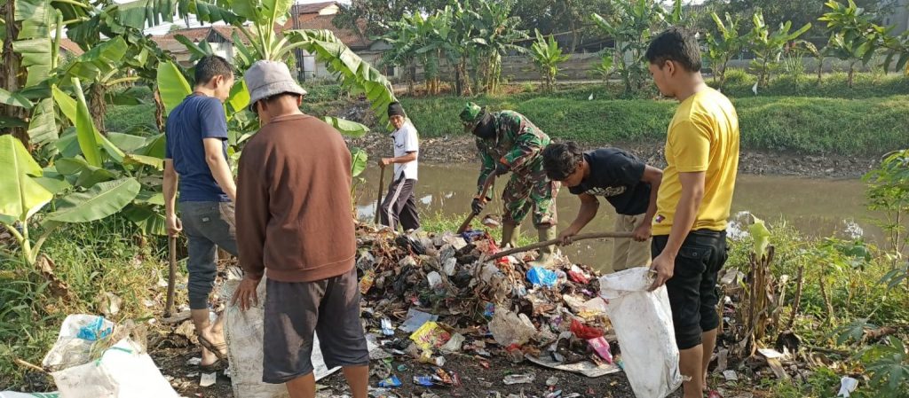 Pemkot Bandung Ingatkan Masyarakat Tidak Buang Sampah Sembarangan