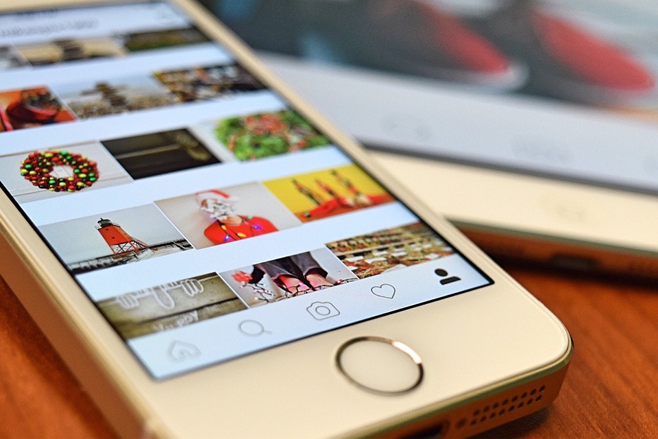 Amankan arsip stories instagram