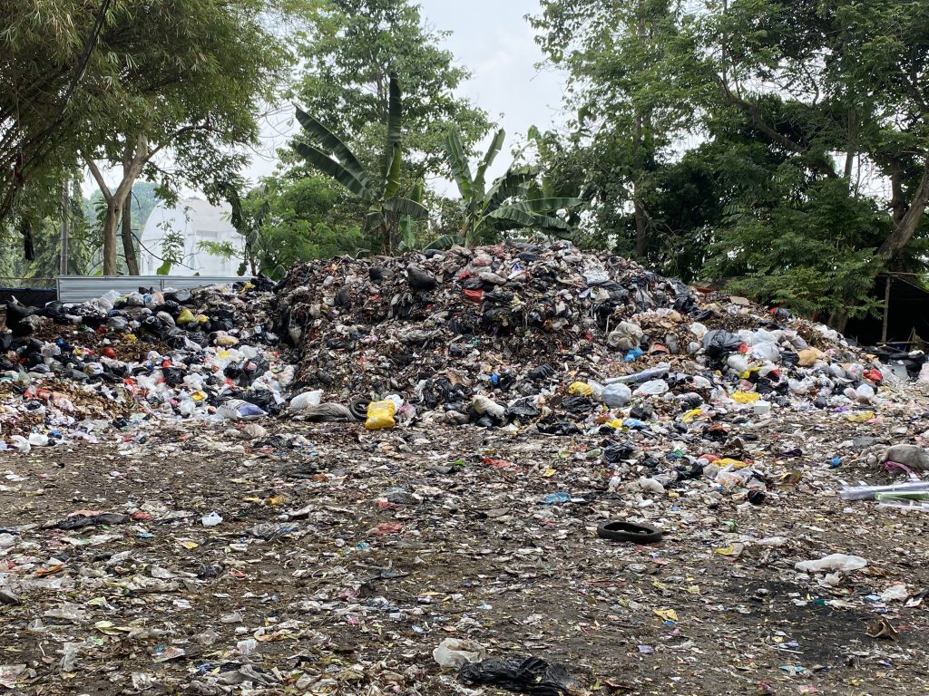 Pasar Penyumbang Terbesar Sampah di Kota Bandung