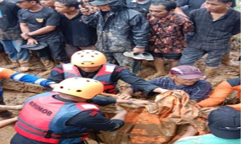 Empat Orang TewasTertimpa Longsor di Desa Harang Julu Padang Lawas