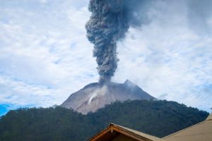 Gunung Lewotobi