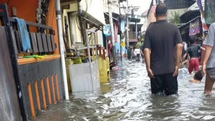 10 Wilayah di Pesisir Utara Jakarta Diminta Waspada Banjir Rob