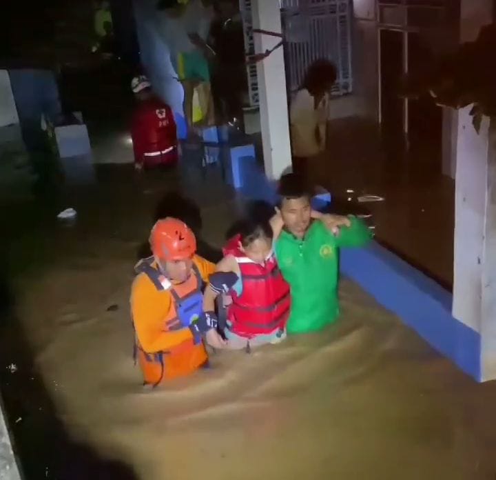 Ratusan Warga Terdampak Banjir Bandang Banjaran Kabupaten Bandung