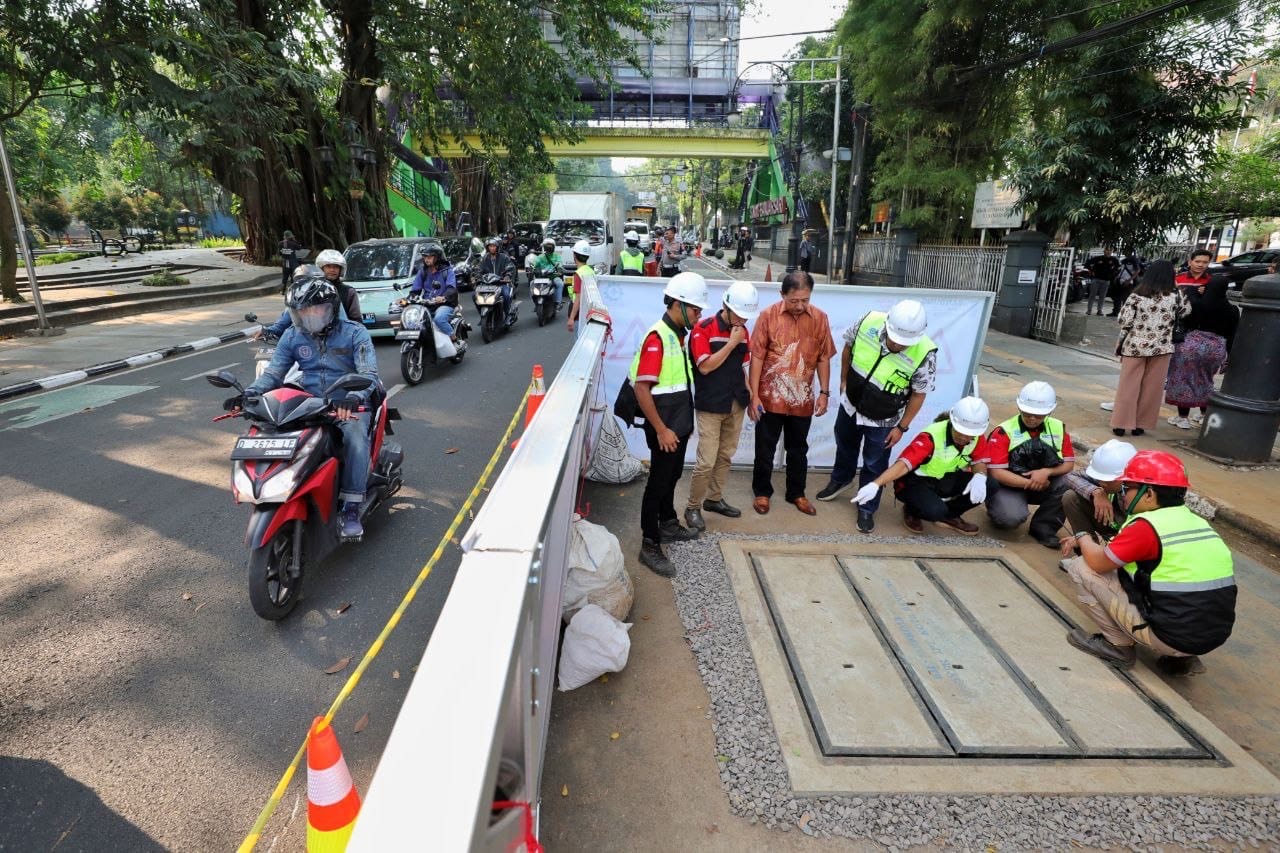 Masyarakat Keluhkan Kemacetan Akibat Proyek Galian Ducting